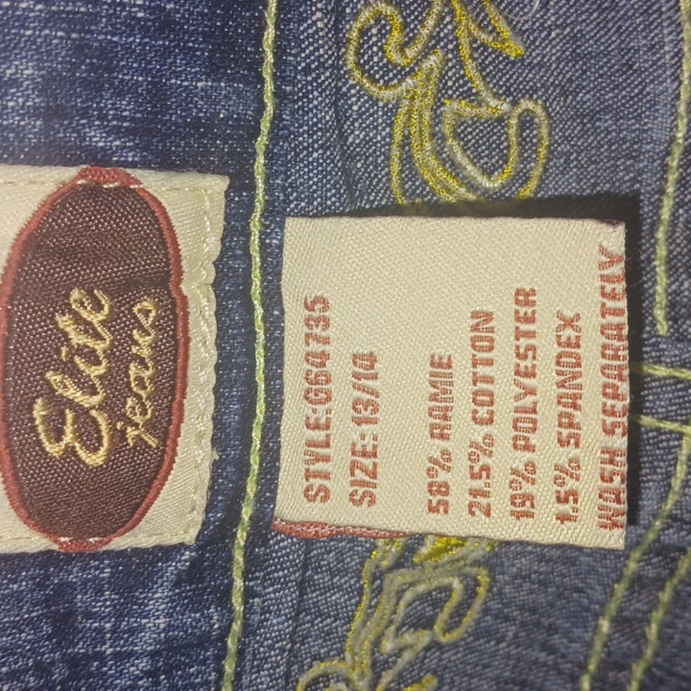 Beaded denim capri shorts - Picture 4 of 7